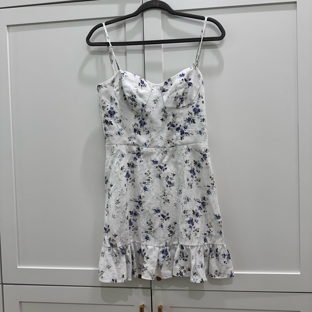Reformation Mariana Dress In
Madeleine Floral Mini Dress Size 6 - Picture 4 of 7